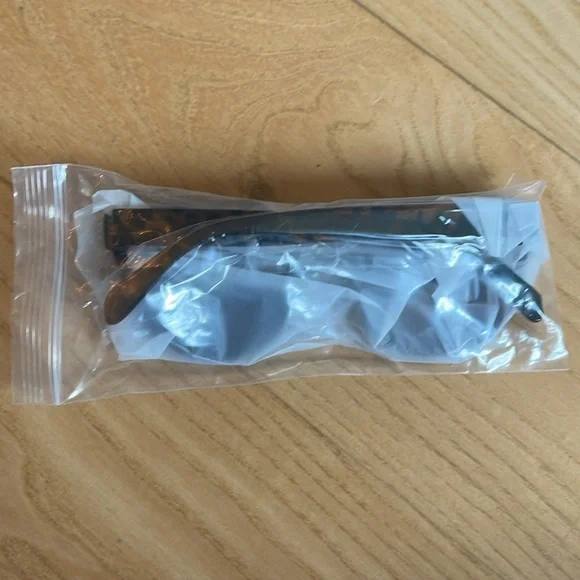 Saint Owen x Curateur WYLDE Tortoise Shell Women’s Sunglasses (NWT) - Picture 6 of 6